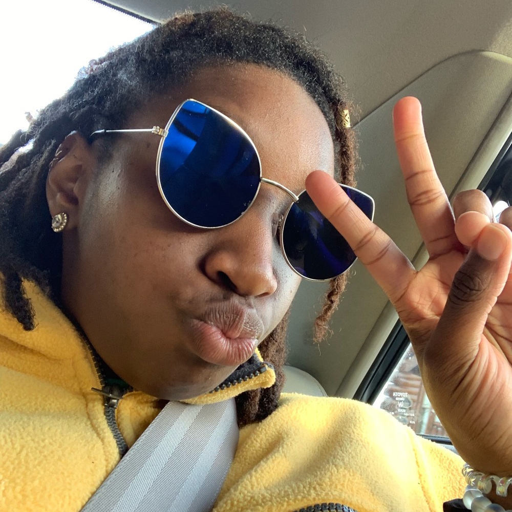 Meet your Posher, Zandrea